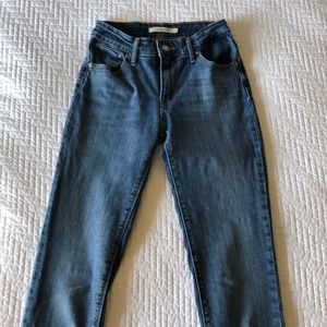 Levi’s 721 High Rise Skinny Jean